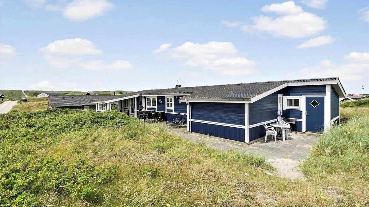 Bjerregard Strand House | 6642 Hvide Sande - Julianevej 112