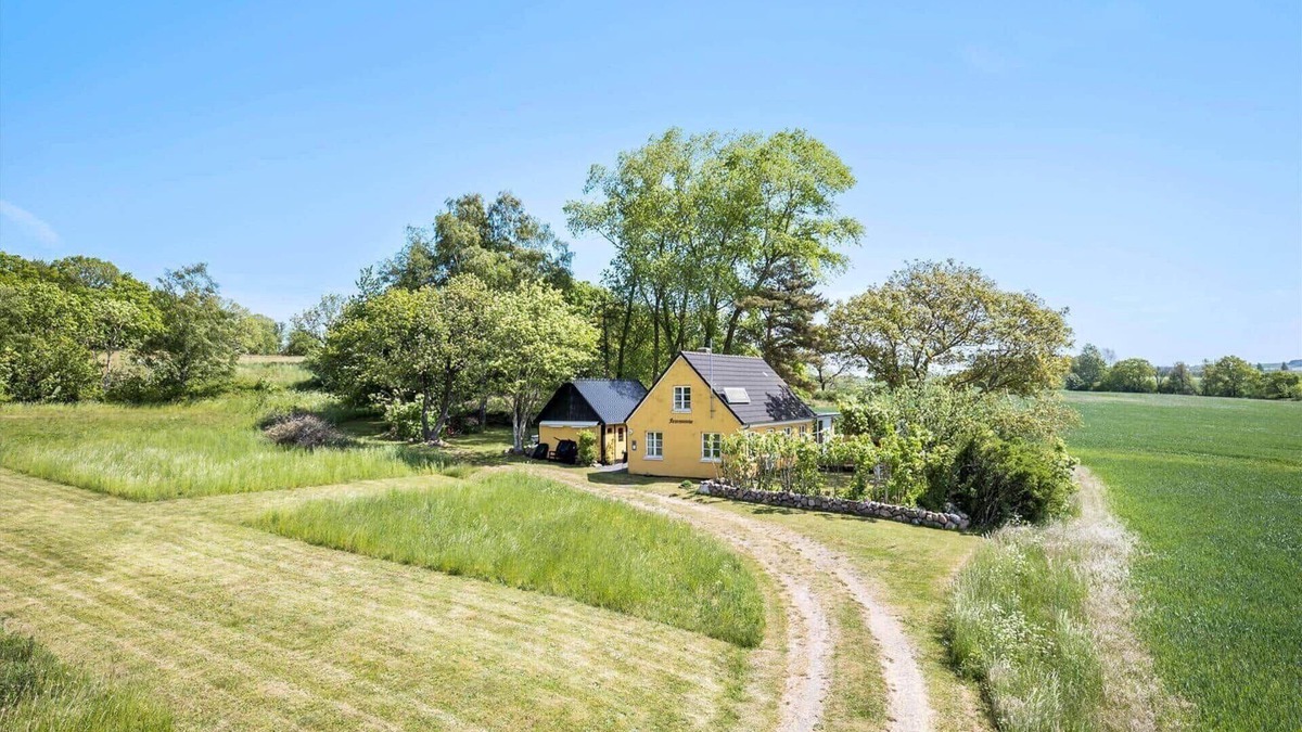 Ronne House | 6721 Rønne - Hallemarksvej 13