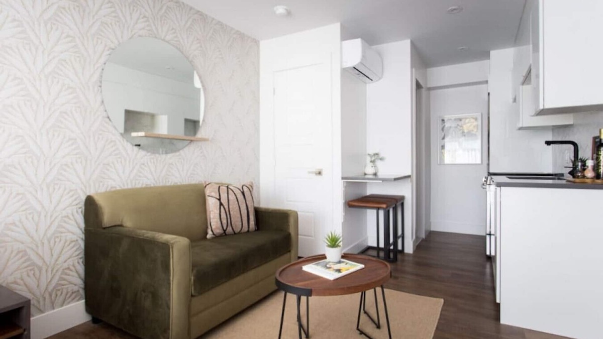Mile-Ex Apartment | 6768 - 201 · Wonderful Mini Studio in Little Italy with full bath by Denstays