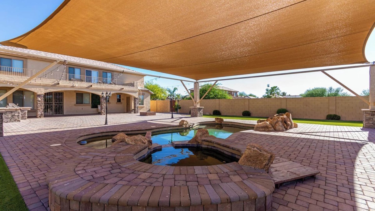 Missouri Ranch House | 6BR 5BA, Huge canopy, Pool Spa, indoor, outdoor games, pickleball, MUCH MORE!