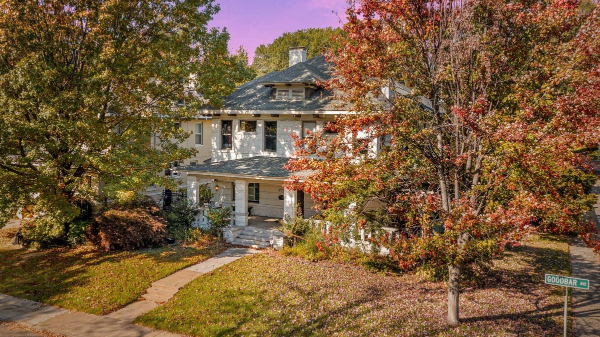 Central Gardens House | 6BR Home | Private Pool & Spa | Games | Gazebo
