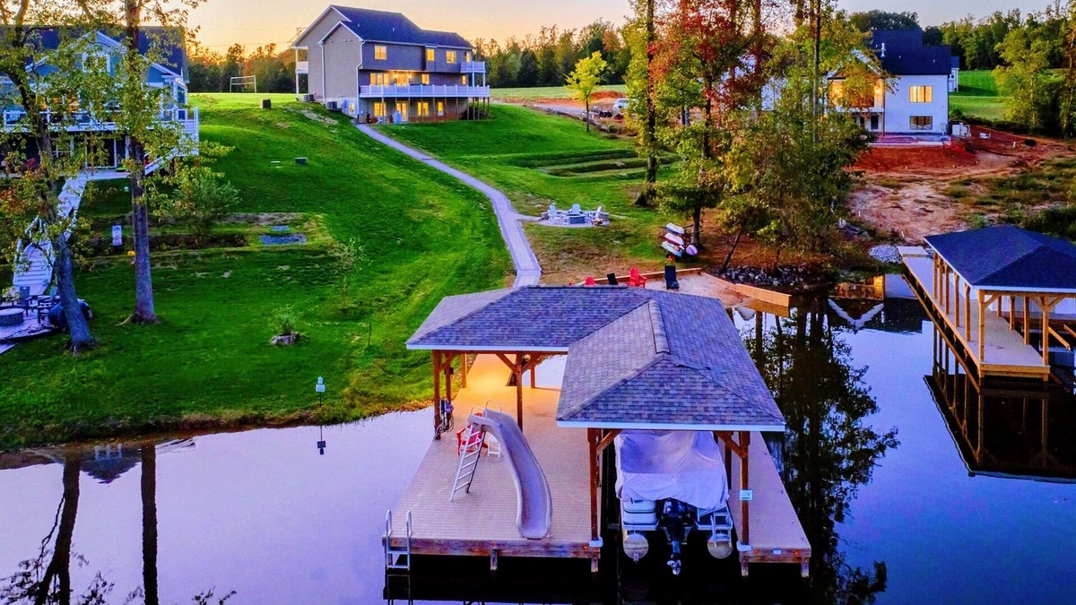 Mineral House | 6BR Lakefront at Lake Anna, Boat Dock, Fire Pit