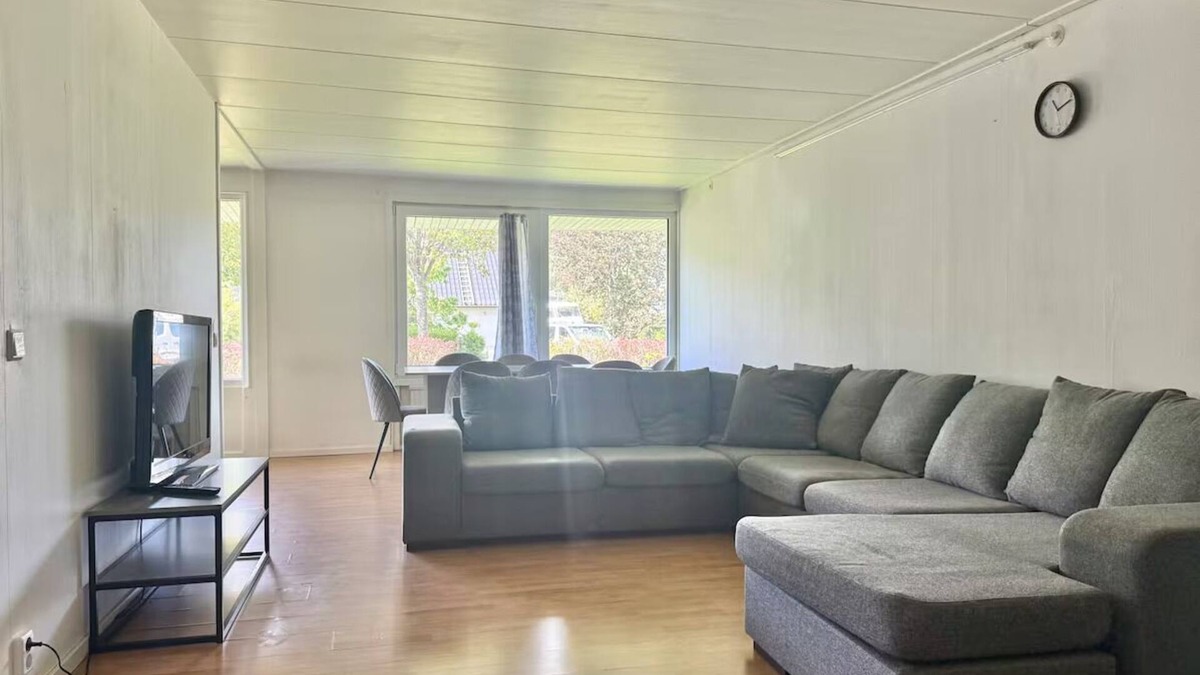 Partille Apartment | 6BR Villa - 3 Bath - 11 bed - Parking lot - All-inclusive -