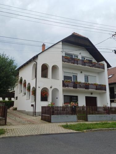 Heviz Apartment | 6RoomS BALATON-HÉVÍZ
