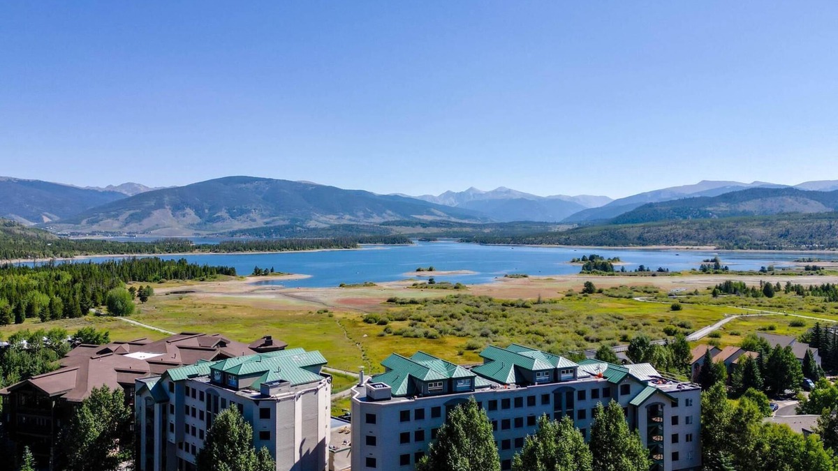 Frisco Condo | 6th Floor Condo with Amazing Lake and Mountain Views!