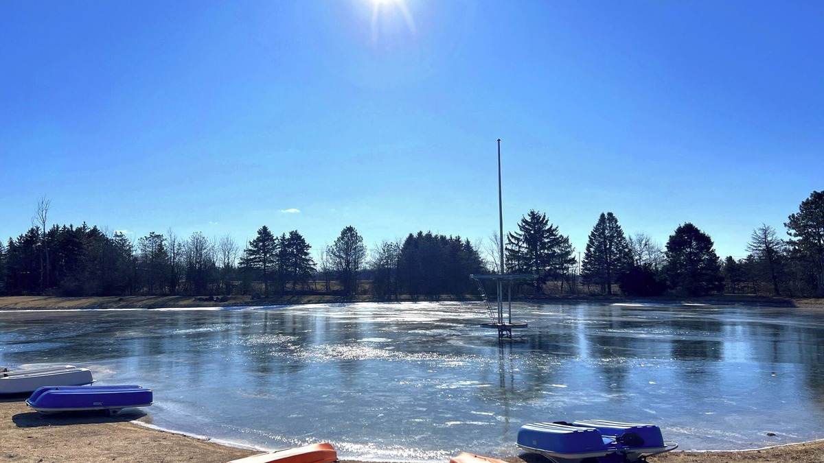 Union Grove House | 7 Acres of Serenity - Nature View and Ponds - with Fishing, Boating & Kayaking