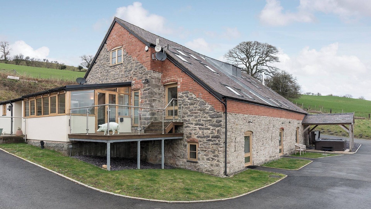 Graigfechan Cottage | 7 bedroom accommodation in Pwllglas, near Ruthin