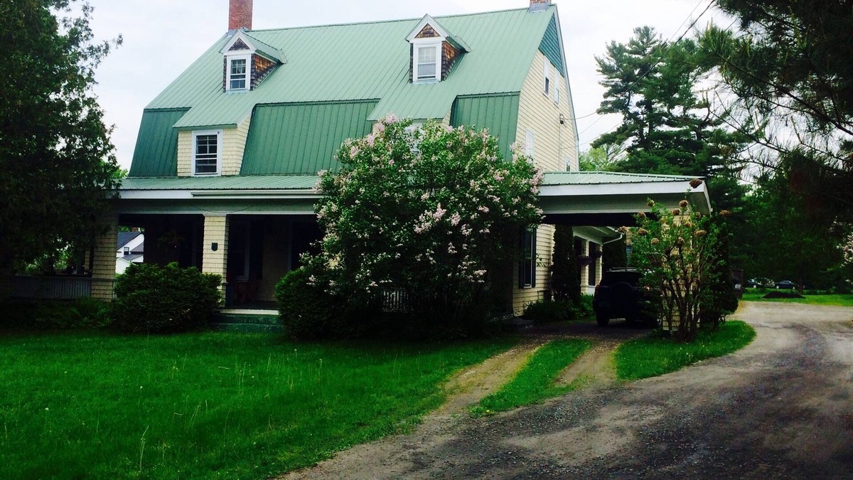 Waterbury Center House | 7 Bedroom House Near Stowe, Vermont