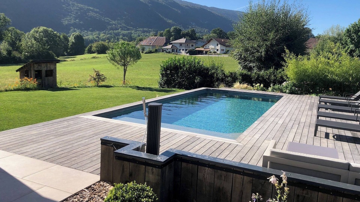 Seynod House | 7 Bedroom Private vacation home in Annecy