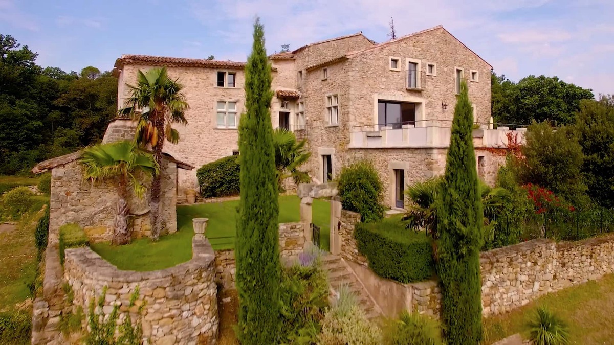 Les Aires Villa | 7 bedrooms, 6 bathrooms, 3 dining rooms, 4x15 pool, terraces,
