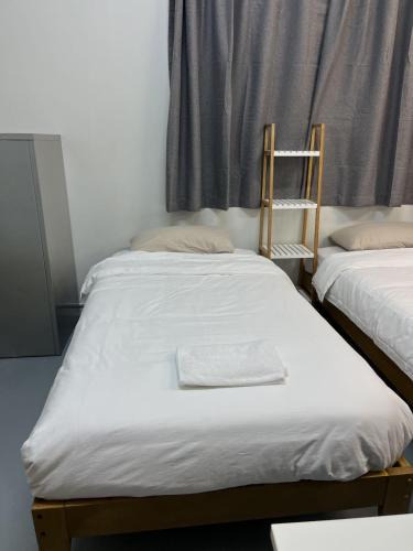 Auckland Apartment | 7 Beds Including 2 Double Beds, 3 Single Beds, 2 Sofa Beds Serviced Studio, Suite 8