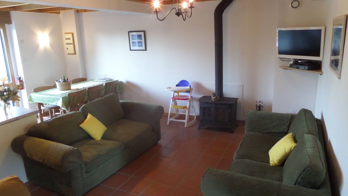 Melgven House | 7 Cottages in 100 acres, heated pool. Near Pont Aven, Concarneau, beaches 15km