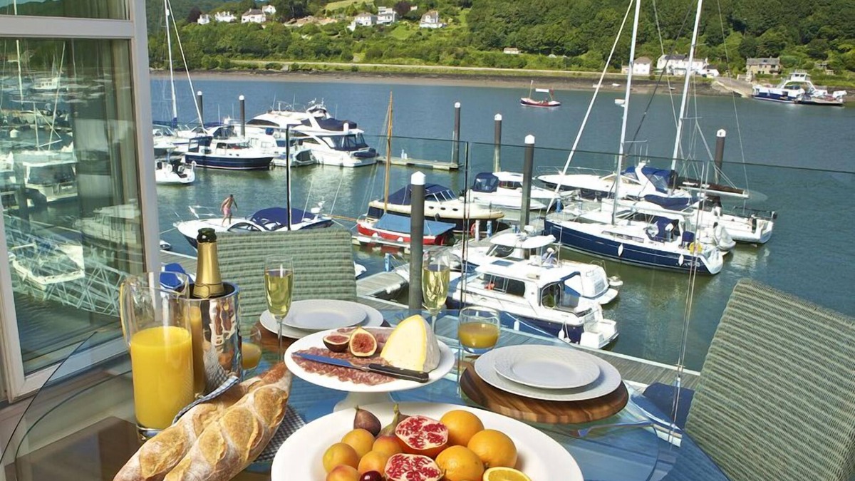 Dartmouth Cottage | 7 DART MARINA, family friendly in Dartmouth