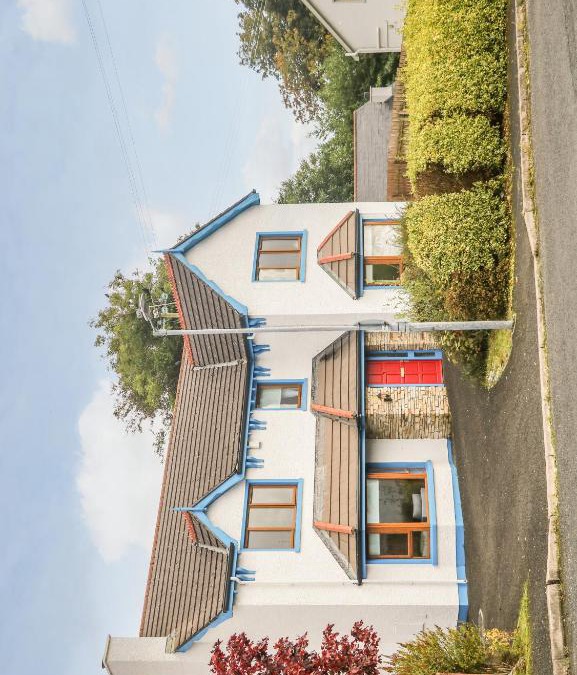 Quigley's Point House | 7 Foyleview Point