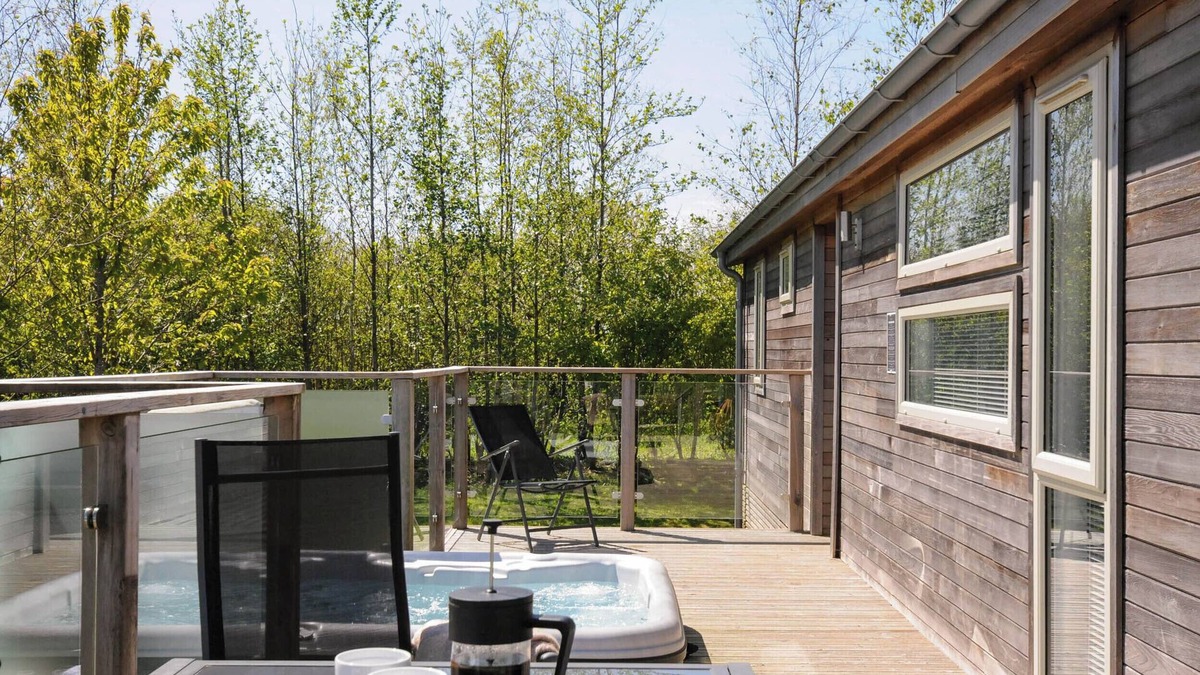 Dobwalls Cottage | 7 MEADOW RETREAT, family friendly, luxury holiday cottage in Dobwalls