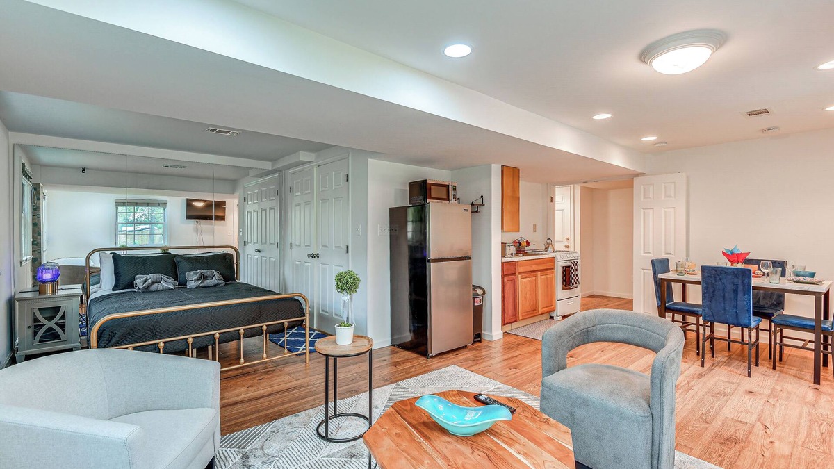 Colesville Apartment | 7 Mi to Downtown w/Yard: Silver Spring Studio