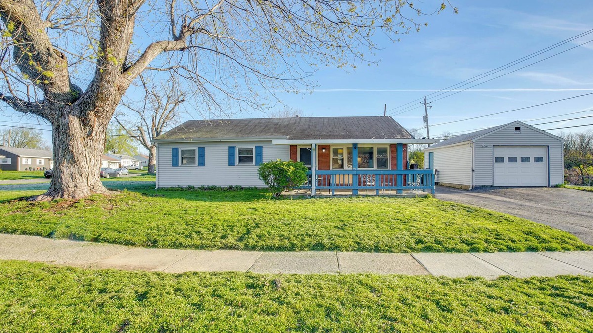 Kettering House | 7 Mi to Dtwn Dayton: Home in Kettering w/Yard