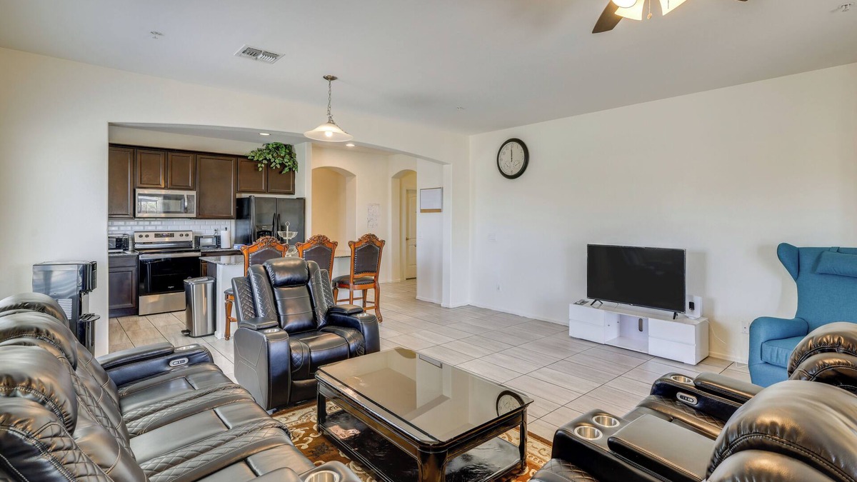 Laveen Village House | 7 Mi to Dtwn: Spacious Stay in Phoenix!