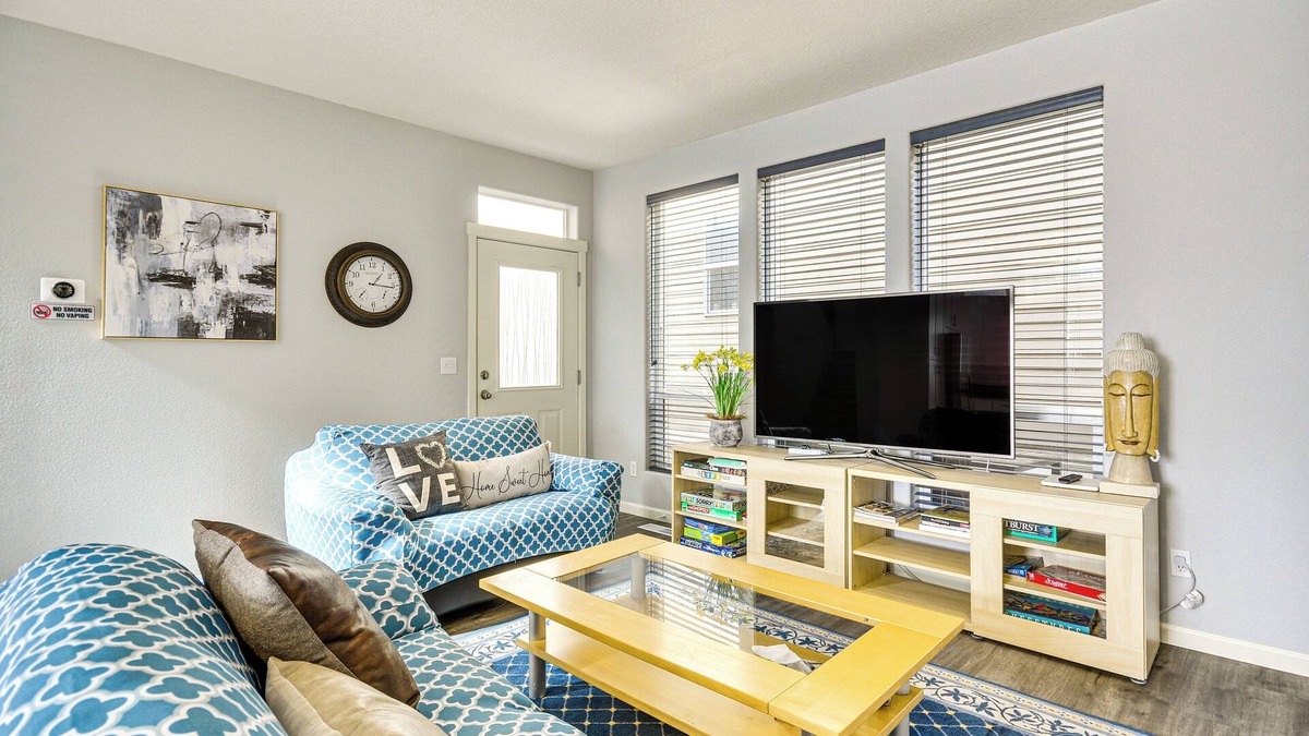 Cedar Hills House | 7 Mi to Dwtn Portland - Home w/Patio!