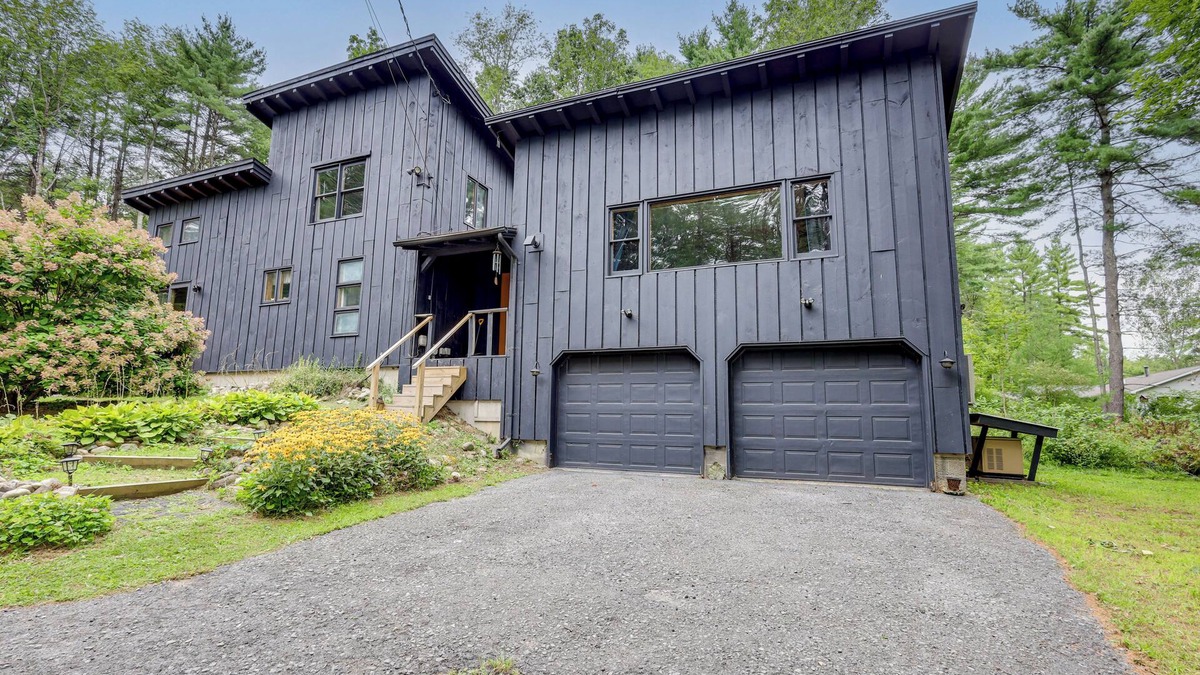 Queensbury House | 7 Mi to Glens Falls: Peaceful Retreat w/Game Room