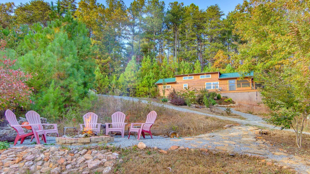 Mill Spring Cabin | 7 Mi to Lake Lure: Mill Spring Cabin w/Hot Tub