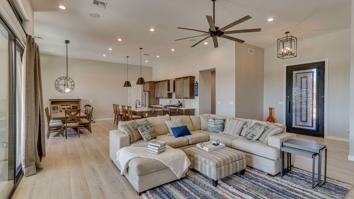 Apache Junction House | 7 Mi to Lost Dutchman: Home w/Pool + Patio!