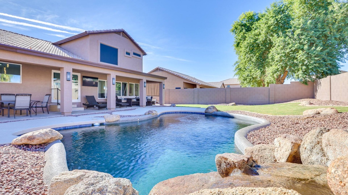 Manistee Ranch HOA House | 7 Mi to State Farm Stadium: Family Home w/Pool