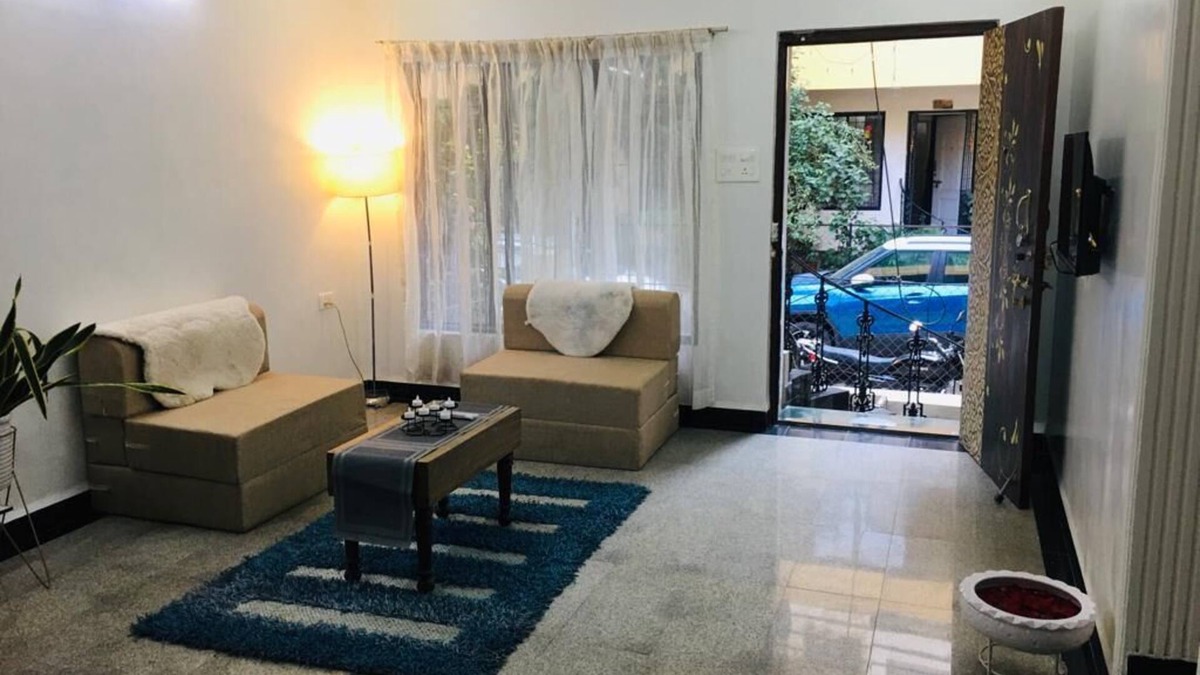 Mundhwa House | 7 Minutes from Airport+Bathtub+Terrace+BBQ Backyard+Garden+Wifi