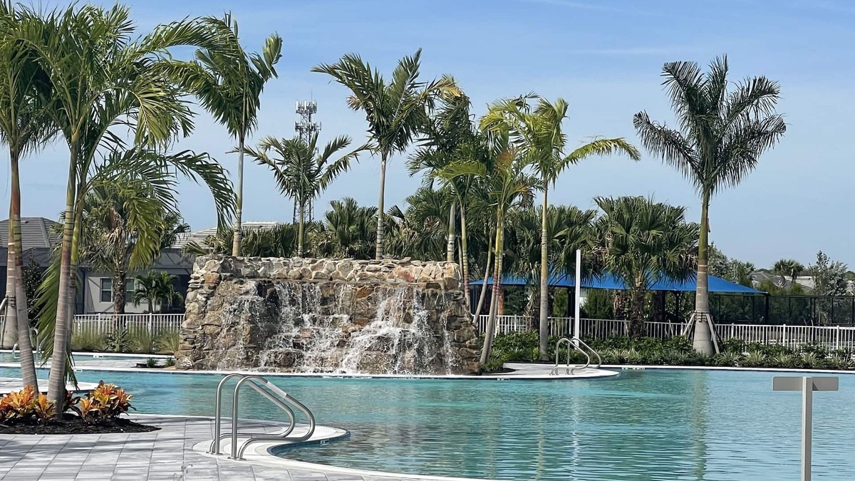 Englewood Villa | 7 minutes to Manasota Beach. Pools, bocce ball, pickleball, fitness center
