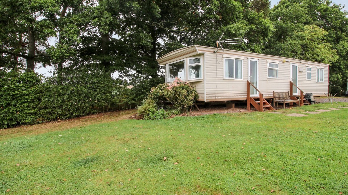 Much Wenlock Cottage | 7 OLD ORCHARD, family friendly, with a garden in Much Wenlock