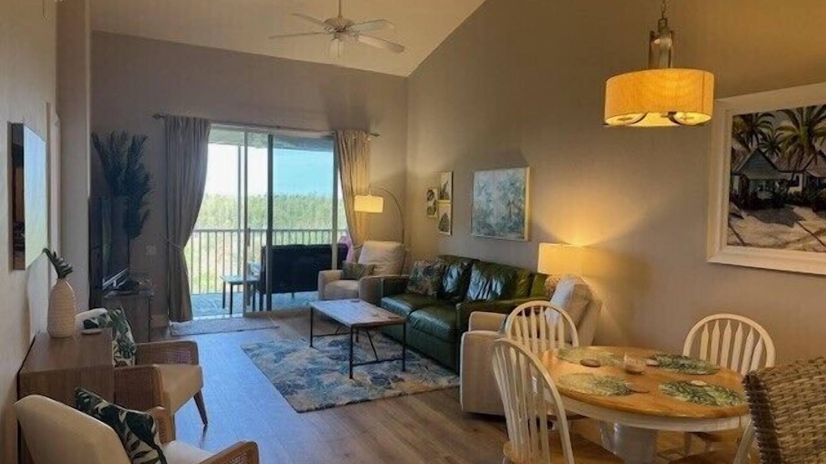 Tropical Cove Condo | 7 Palms at Lexington CC Golf Village