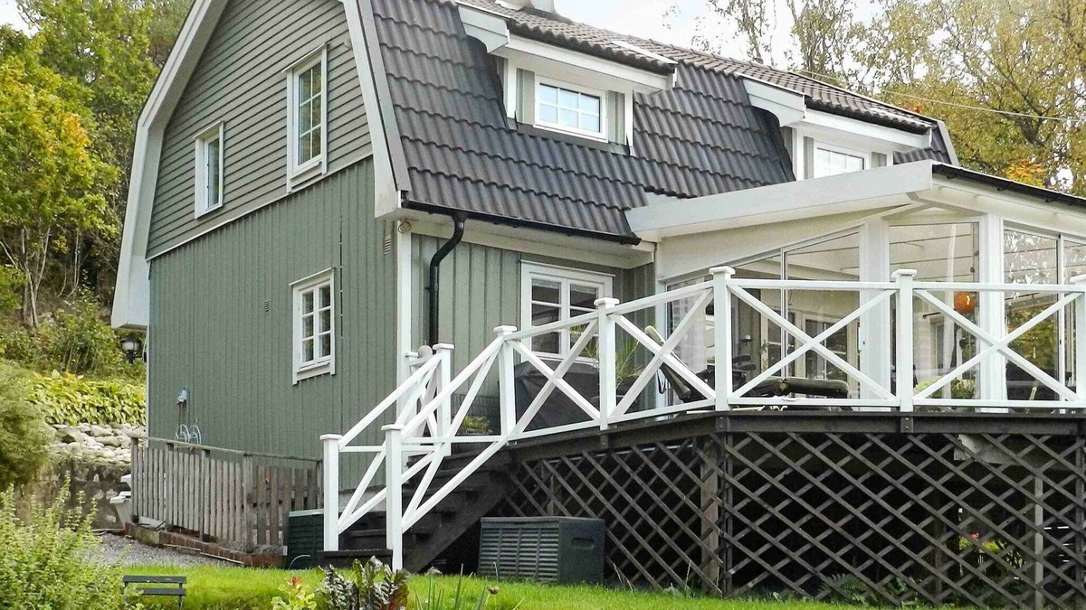 Lysekil House | 7 person holiday home in LYSEKIL