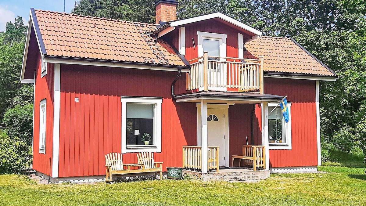 Nordostra Motala House | 7 person holiday home in MOTALA-By Traum