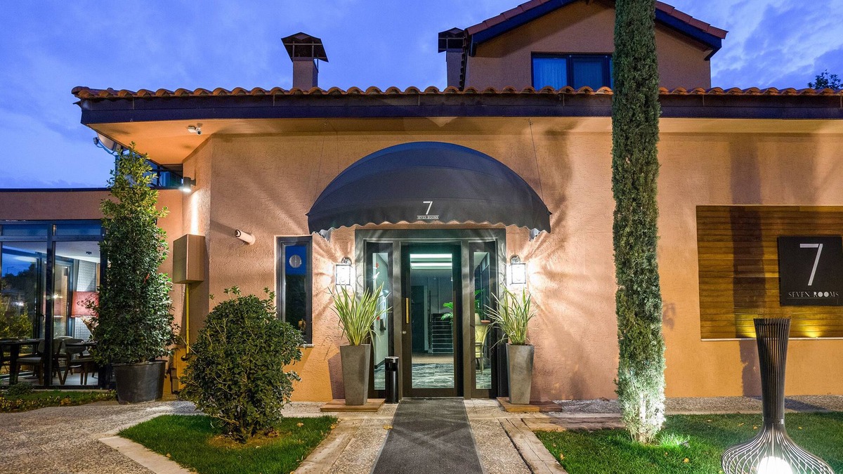 Nilufer Hotel | 7 Rooms - Adults Only