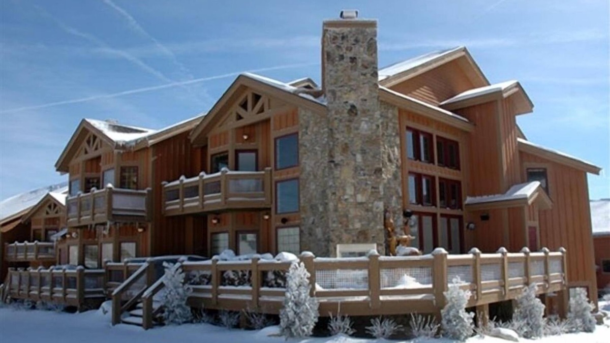 Champion House | 7 Springs - Luxury Southwind Ski-in Ski-Out Mountaintop Townhouse