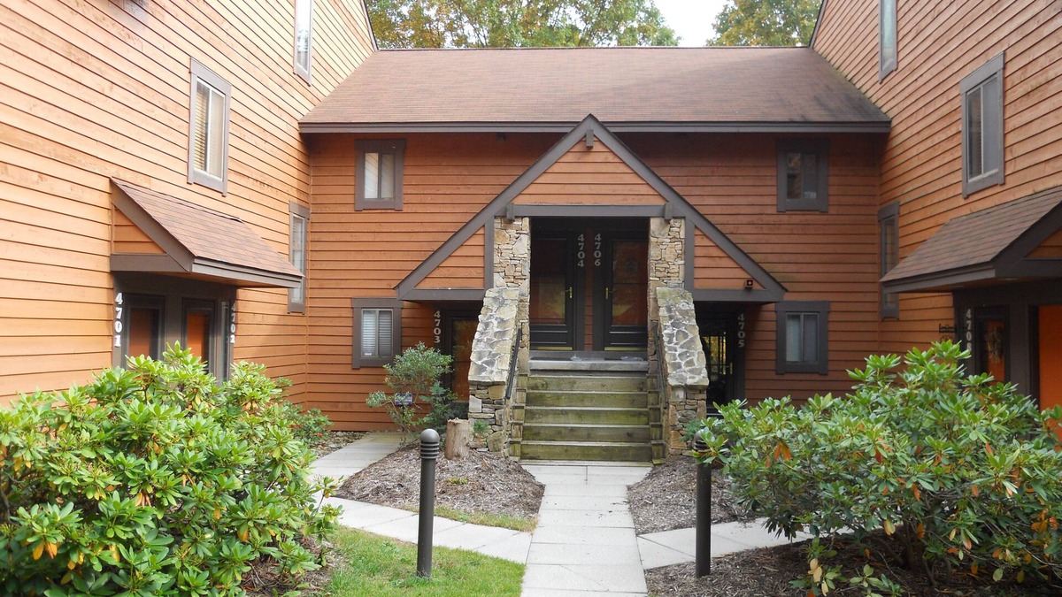 Seven Springs Condo | 7 Springs - Swiss Mountain Condo, 2 Bedroom, 2 Bath - Recently Updated with Wifi