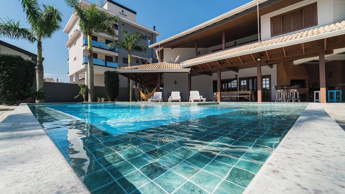 Canto Grande House | 7-suite mansion for 30 people with heated pool 50m from the sea - Vivamariscal