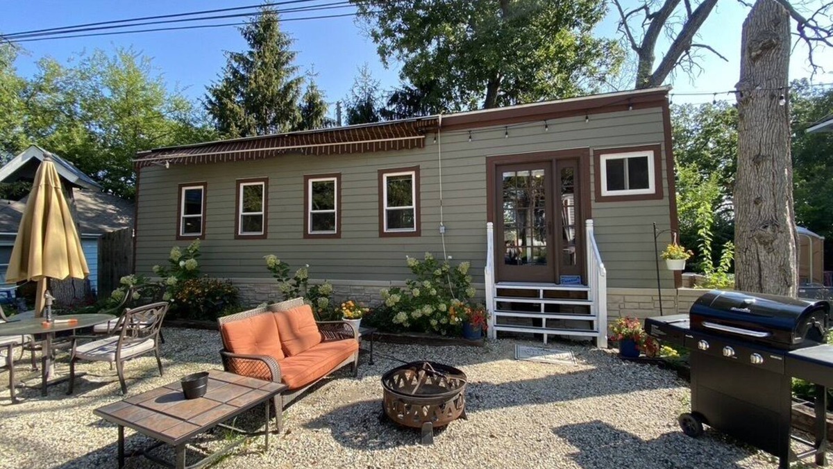 Antioch Cottage | #7 Tiny House at The Cottages on Petite Lake