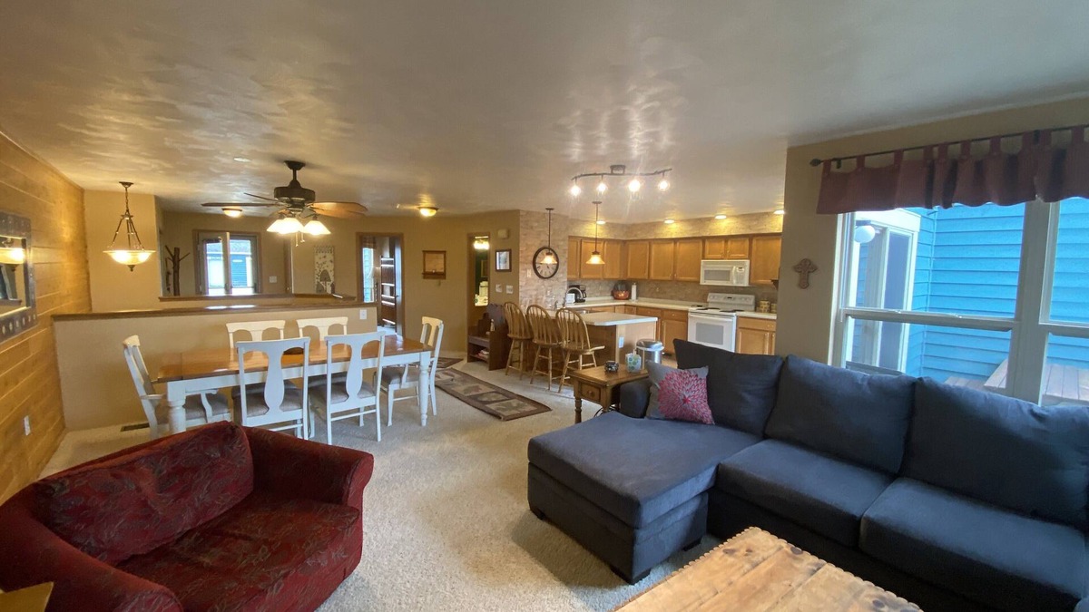 Seven Springs Condo | 7 Springs Condo Immaculate~Perfect For Family SLEEPS 9