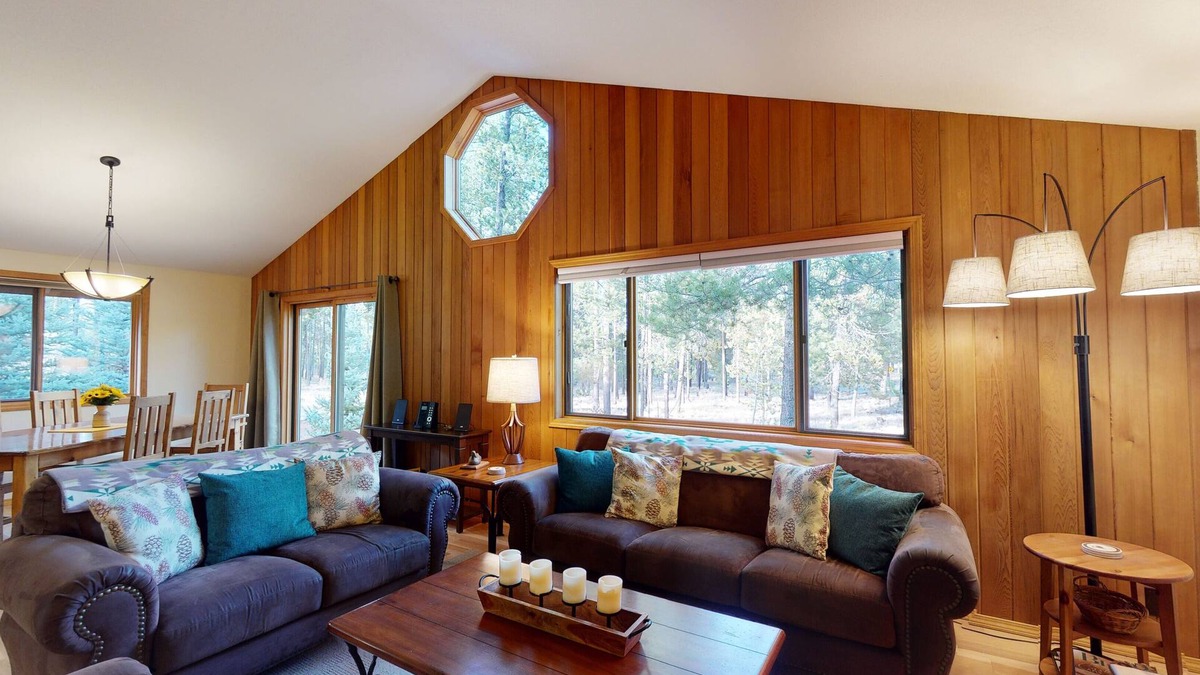 Deer Park House | 7 witchhazel | 3 BR/2 BA, Sleeps 6