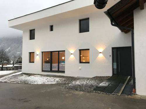 Ried im Oberinntal Apartment | 70 m² Apartment ∙ 2 bedrooms ∙ 4 guests