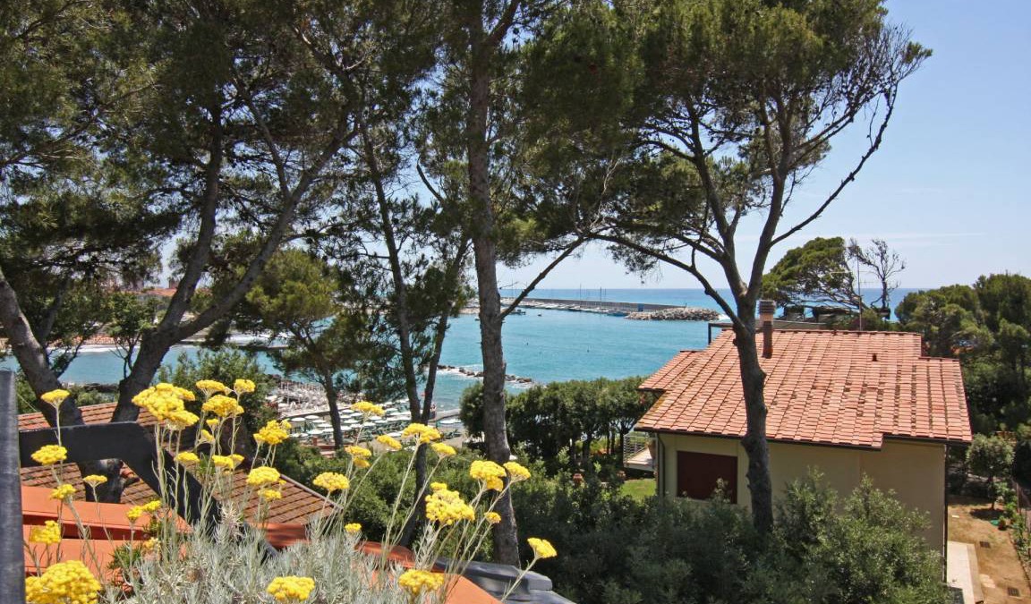Castiglioncello Apartment | 70 m² Apartment ∙ 3 bedrooms ∙ 7 guests