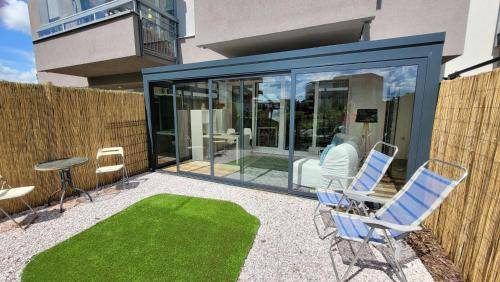 Prague 18 Apartment | 70 m² Apartment ∙ 1 bedroom ∙ 2 guests