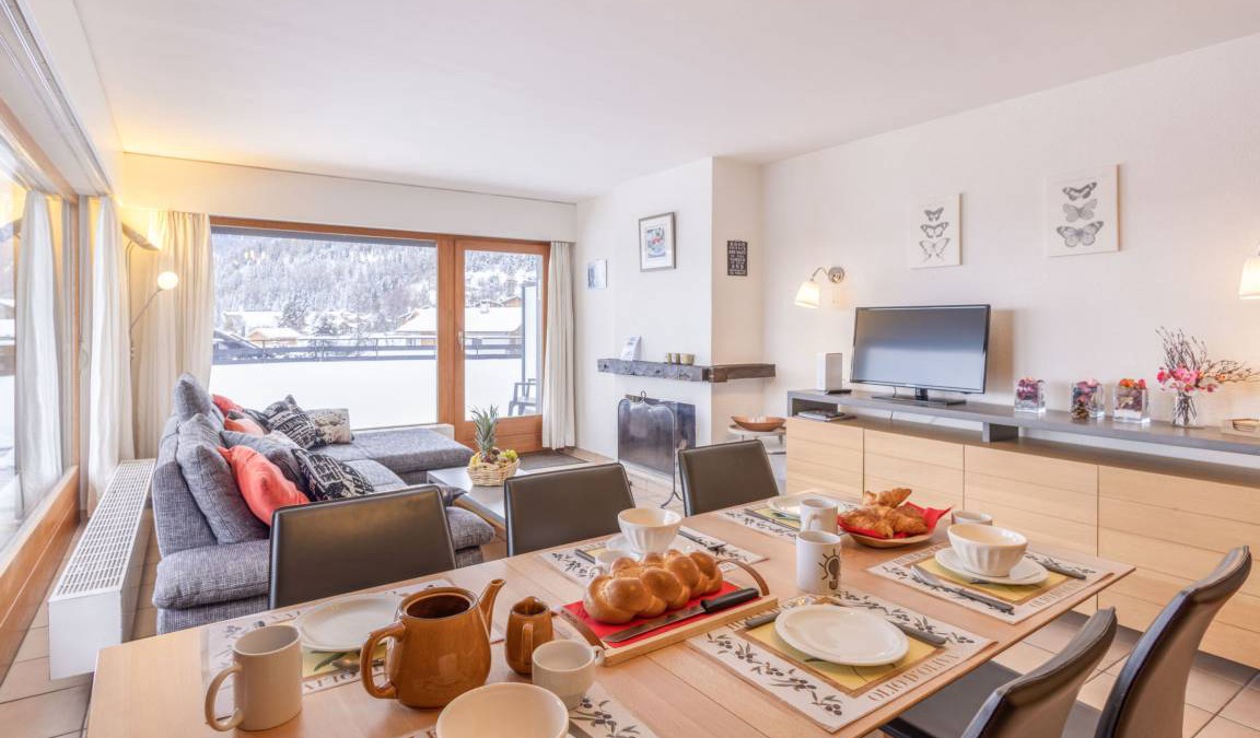 Saint-Pierre-de-Clages Apartment | 70 m² Apartment ∙ 2 bedrooms ∙ 6 guests