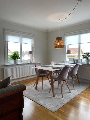 Stromstad Municipality Apartment | 70 m² Apartment ∙ 2 bedrooms ∙ 4 guests