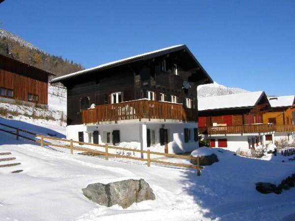 Fiesch Apartment | 70 m² Apartment ∙ 3 bedrooms ∙ 6 guests