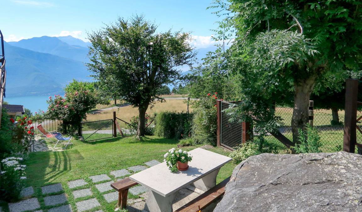 Peglio Apartment | 70 m² Apartment ∙ 3 bedrooms ∙ 6 guests