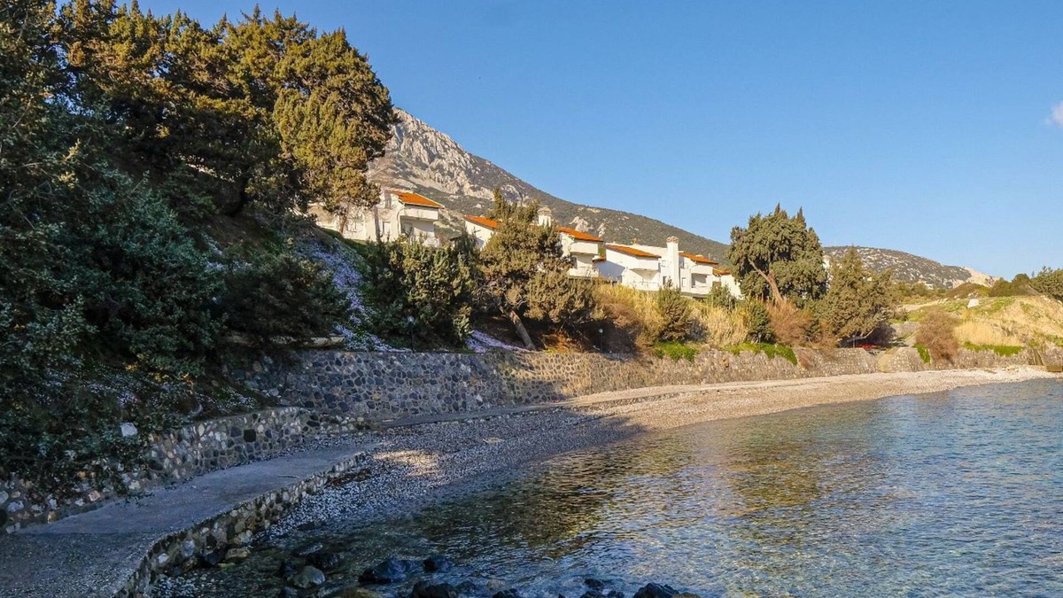 Karaburun House | 70 m2 apartment located 200 meters from the sea,offering a magnificent view