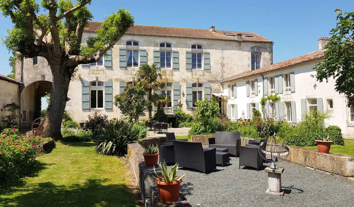 Asnieres-la-Giraud House | 70 m² House ∙ 2 bedrooms ∙ 4 guests