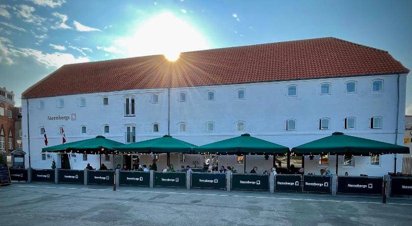 Nykobing Mors Hotel | 70 m² Hotel ∙ 2 bedrooms ∙ 6 guests